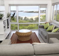 A Beach House Near Manly Two - VIC Tourism